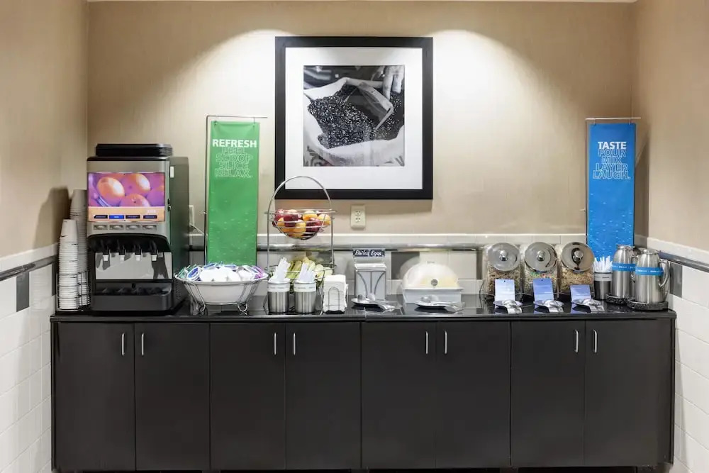 Hampton Inn & Suites Gainesville Downtown University