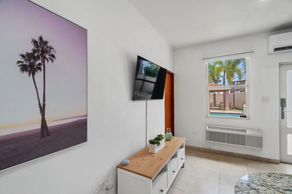 Puerto Rico Oceanpark Beach Rental With King Size Bed Otium Rentals