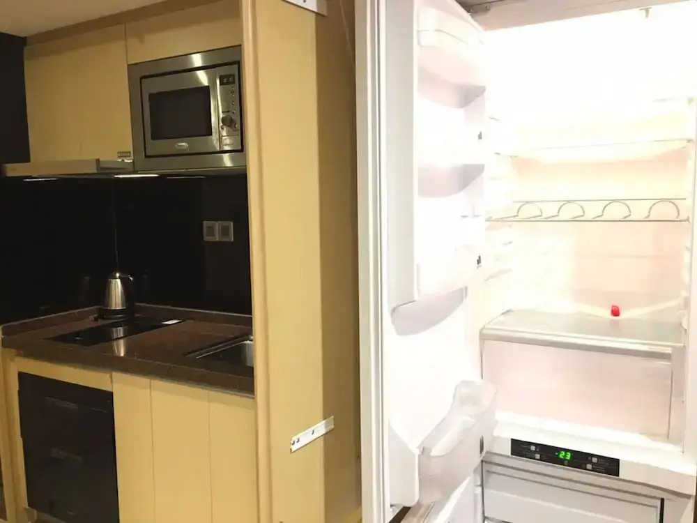 Checkinn Apartment- Poly Zhongda