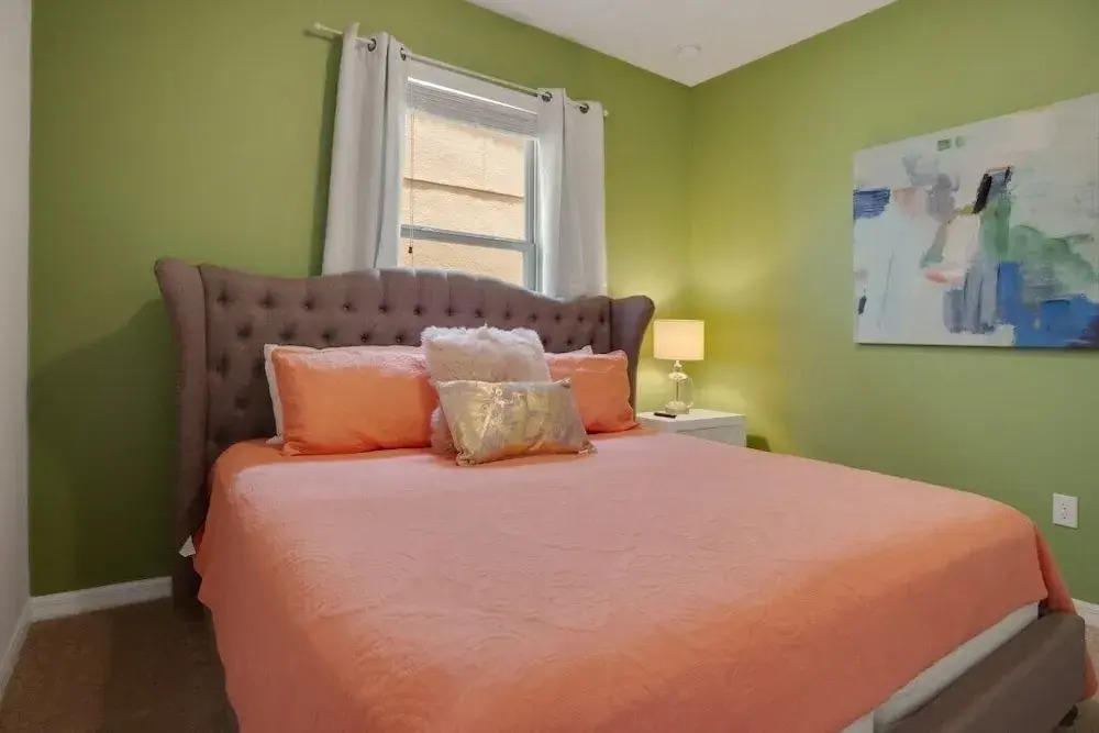 Spacious 5Bd Pool Hm w/ Spa, Wifi-Solterra 5441
