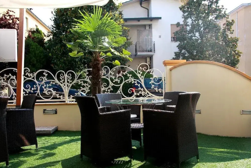 Hotel Monica