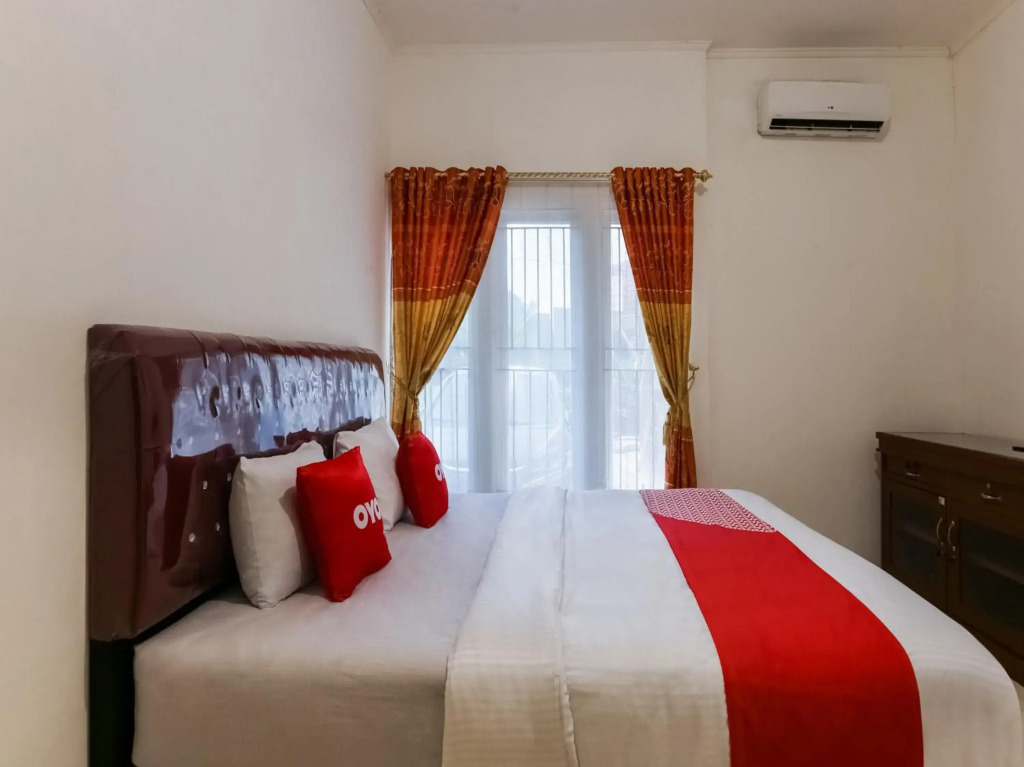 Urbanview Hotel Mine Residence Syariah