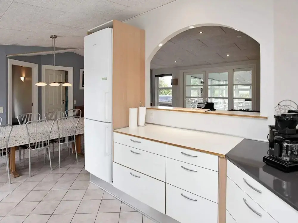 Spacious Holiday Home in Humble near Beach