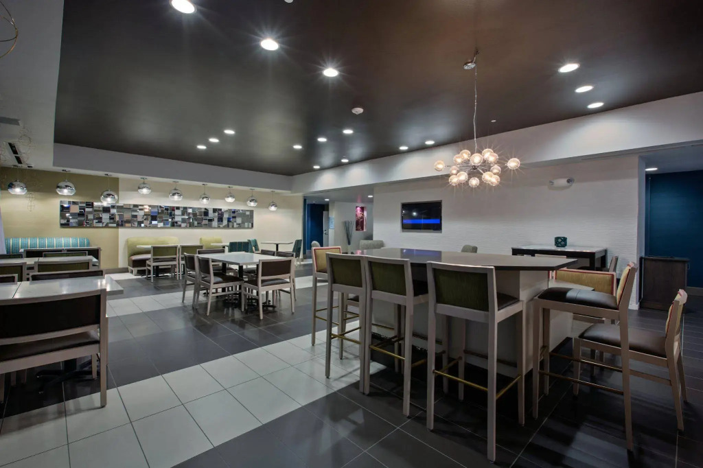 Holiday Inn Express Hotel & Suites, Carlisle-Harrisburg Area by IHG