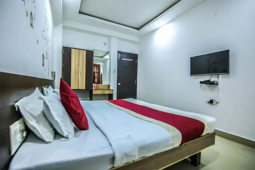 White Pearl - Jabalpur