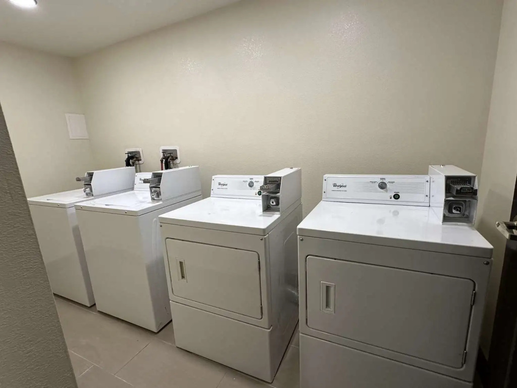 Vista Suites Near Island and Leconte Convention Center