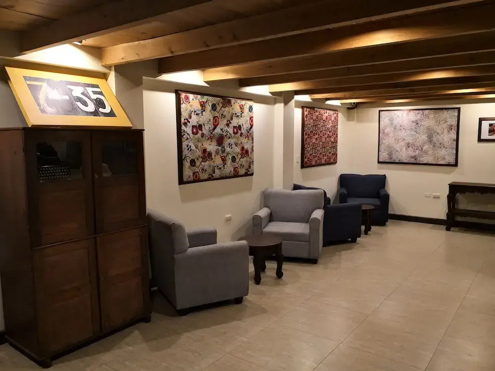 Hotel Mezzanine