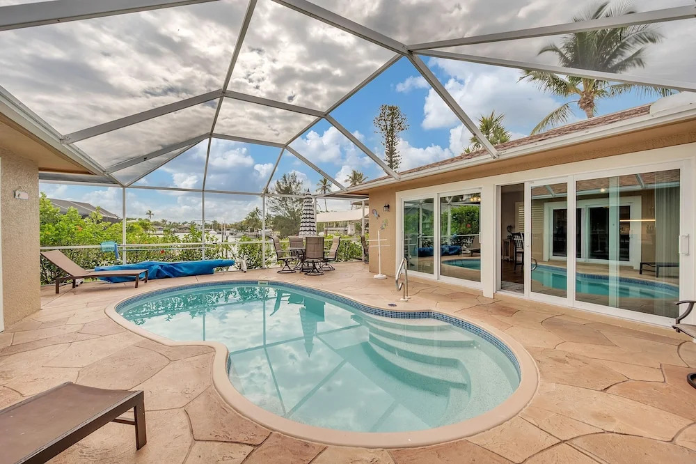 Sandcastles of Marco Island Waterfront Private Pool