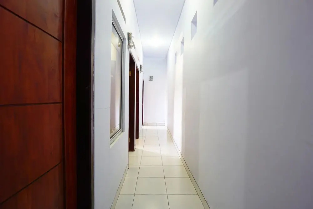 Oyo 1064 Manado Airport Residence