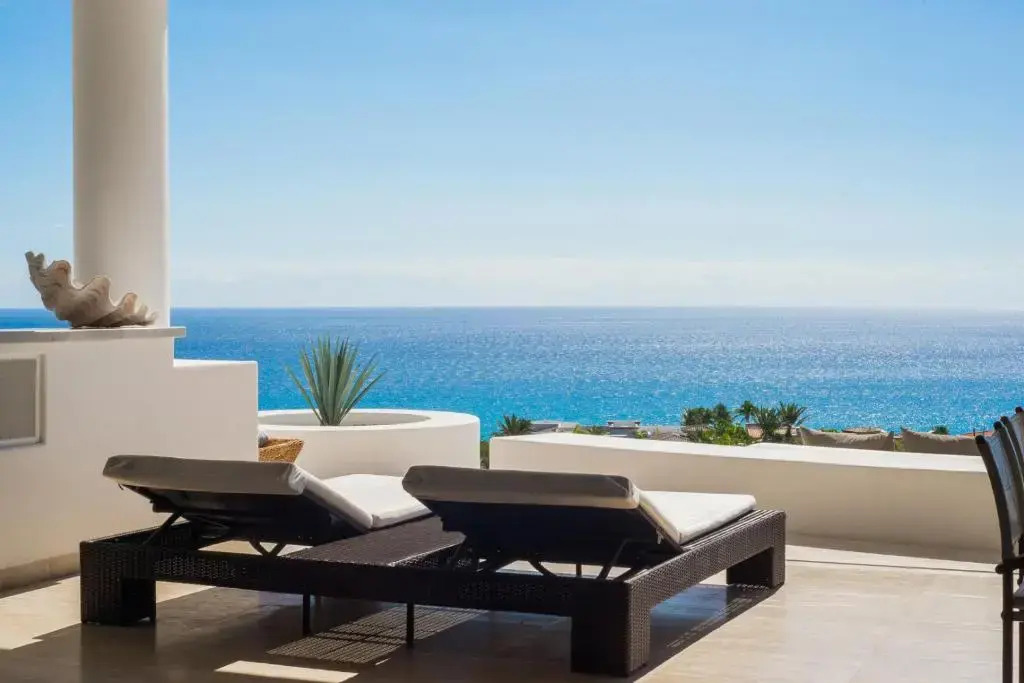 Casa Yvonne Modern Amenities Near Exclusive Golf Course Sleeps 16