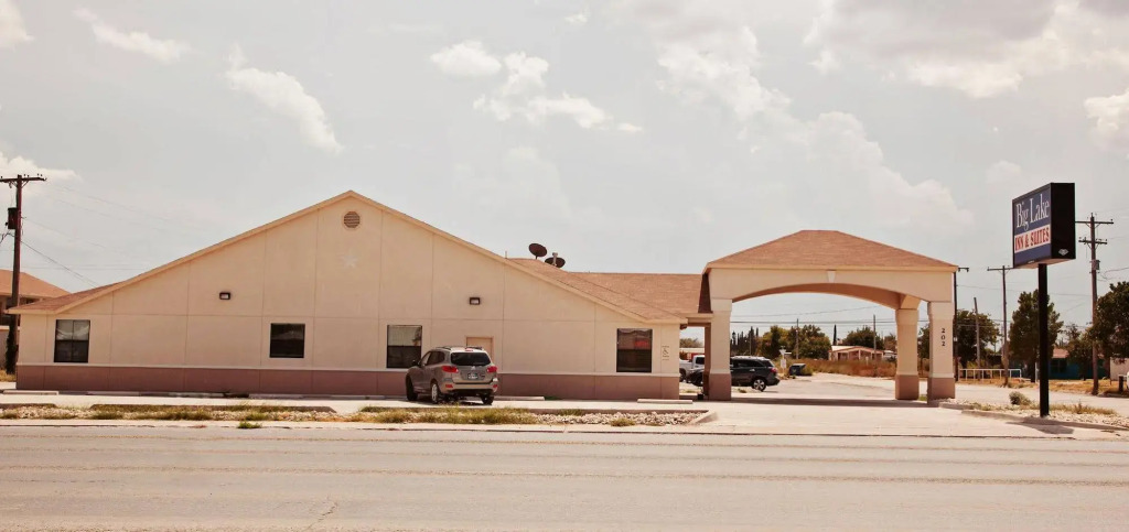 Big Lake Inn and Suites