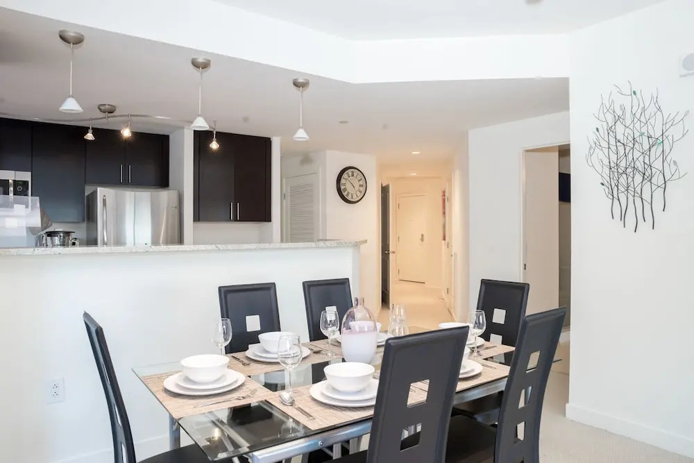 Arlington Fully Furnished Apartments in Crystal City
