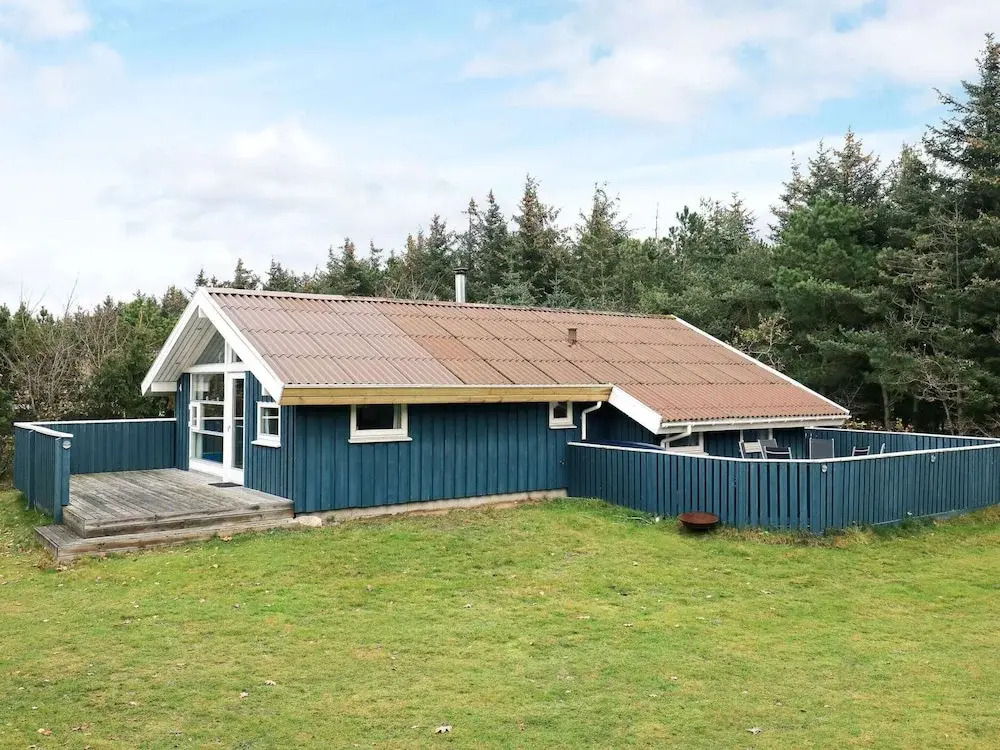 6 person holiday home in Løkken