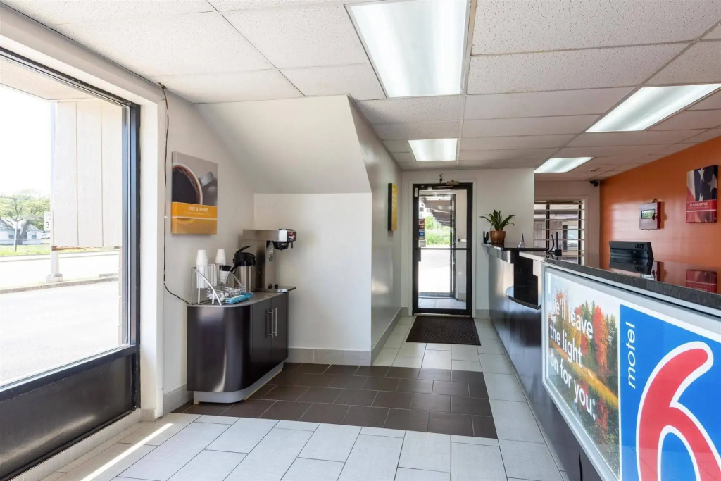 Budget Inn-Norfolk, VA - Oceanview