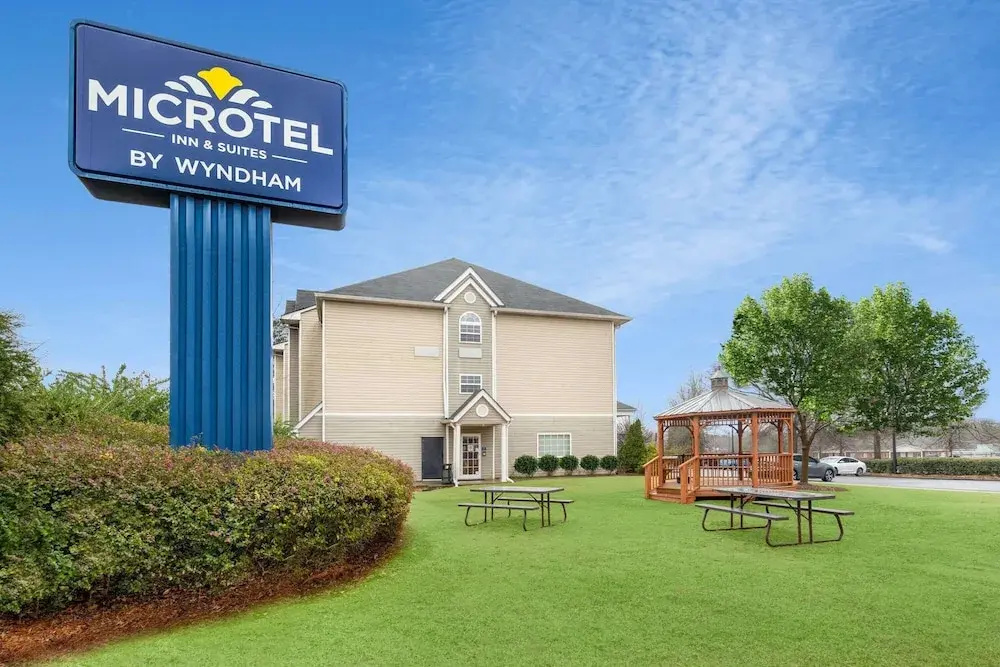 Microtel Inn & Suites Columbus North
