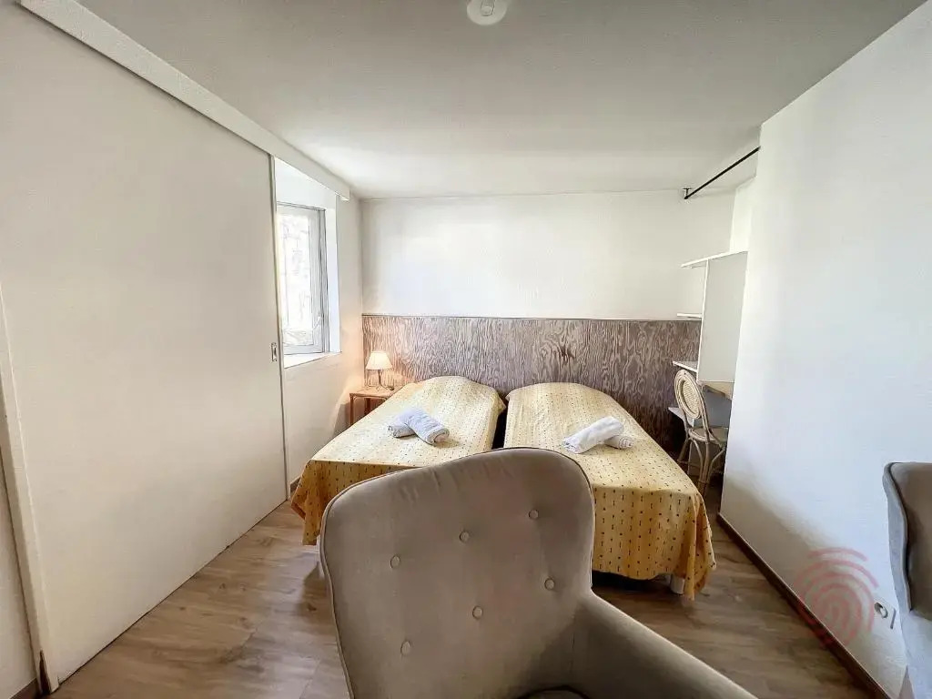 Appartement Lamalou-les-Bains, 1 pièce, 2 personnes - FR-1-451-66