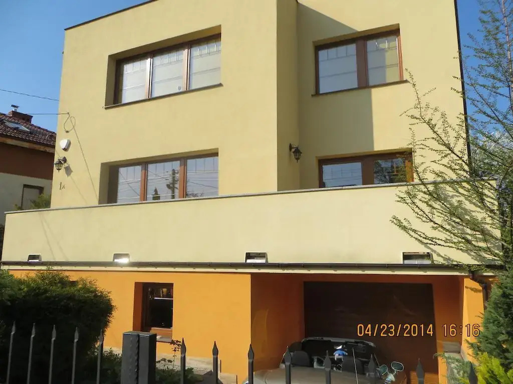 Happy Stay Apartment