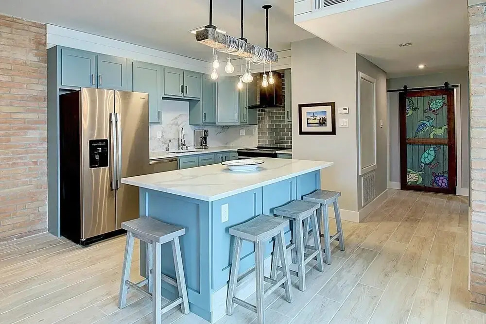 Channelview 117 1 Bedroom Condo by Redawning
