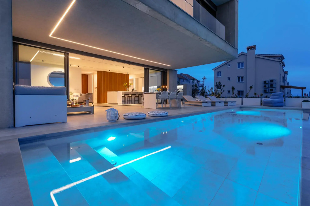 Loft Hvar in Hvar with 3 bedrooms and 1 bathrooms
