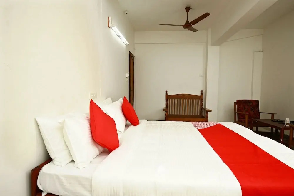 OYO 10259 Hotel Safa INN