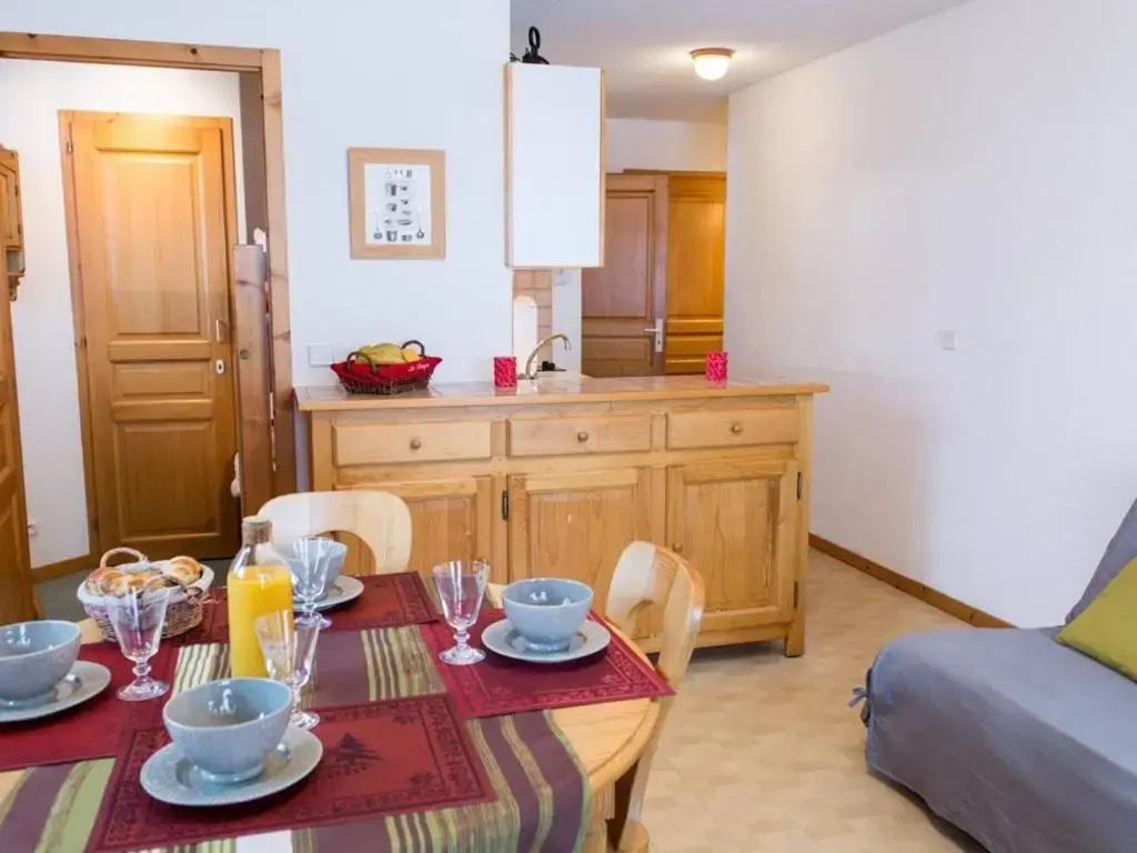 Appartement Le Grand-Bornand, 2 pièces, 6 personnes - FR-1-241-16