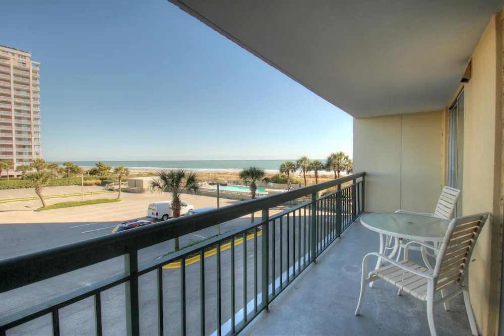 Beautiful Myrtle Beach Condo at Kingston