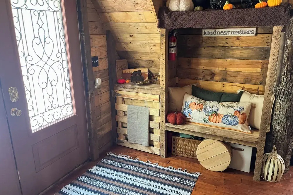 Nearby Trails: 1BR Apartment w/ W & D