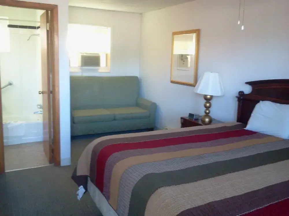 Golden Gate Lodging