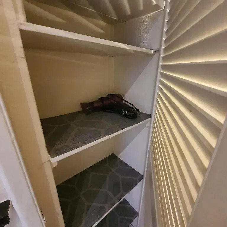 Monalisa single room near Edgware station
