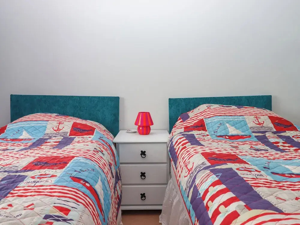Brixham Breeze Cabin