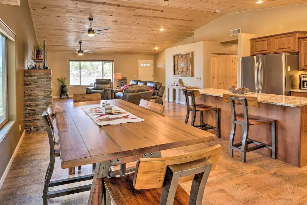 1 Mi to Rainbow Lake: Newly Built & Woodsy Retreat