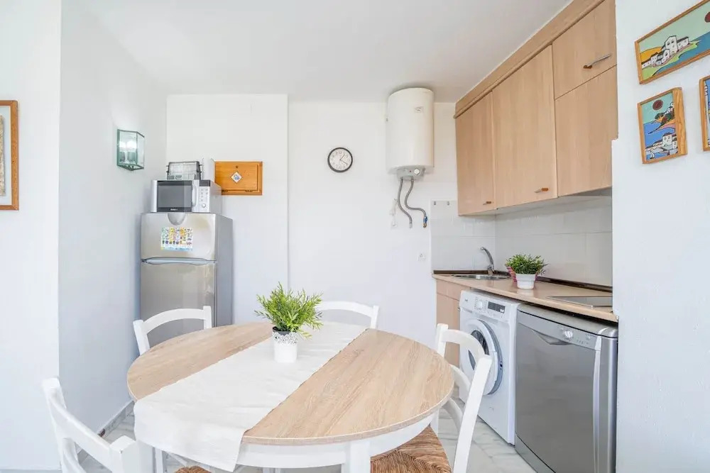 Apartment in Empuriabrava Near Sandy Beach