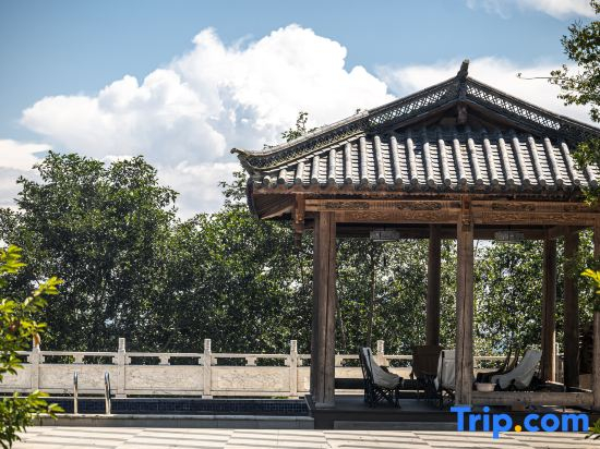 Tengchong Juxian Resort