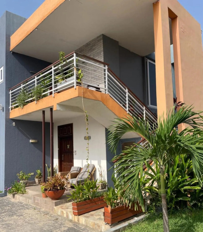 Green Court Serviced Apartments