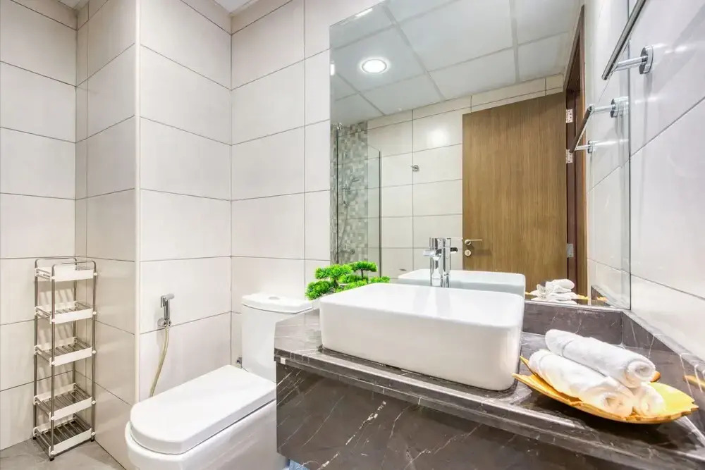 Chaima Elegantly Furnished Brand New With Balcony