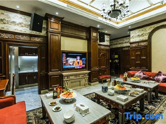 Ruixue International Hotel