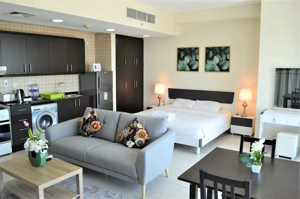 Sea view furnished STUDIO with balcony in Marina - JMI