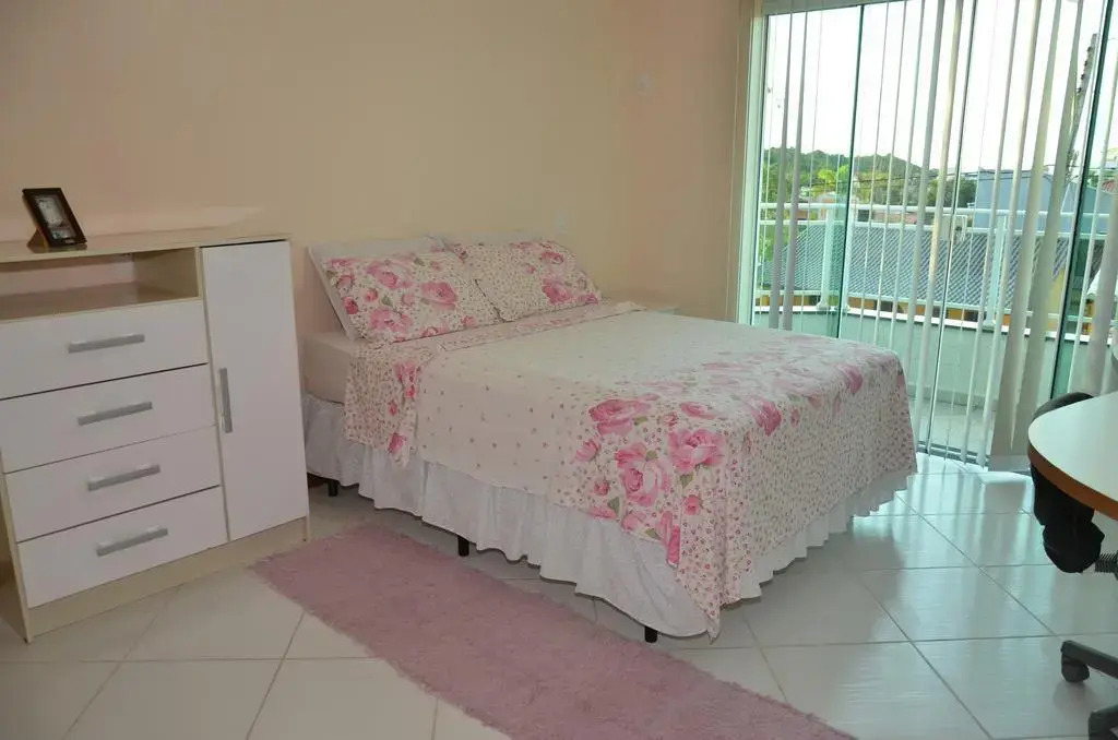 Casa Ingleses Santinho