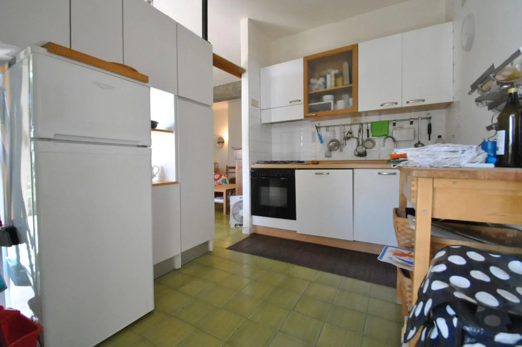 In vacation residence , 40 mt from the sea, apartment for 4-6 people, on the mezzanine floor with a-Villa Marina - Trilo Rosa