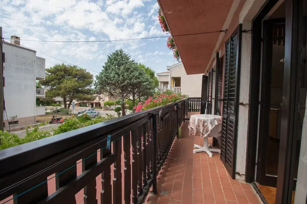 Apartment and Room Marica