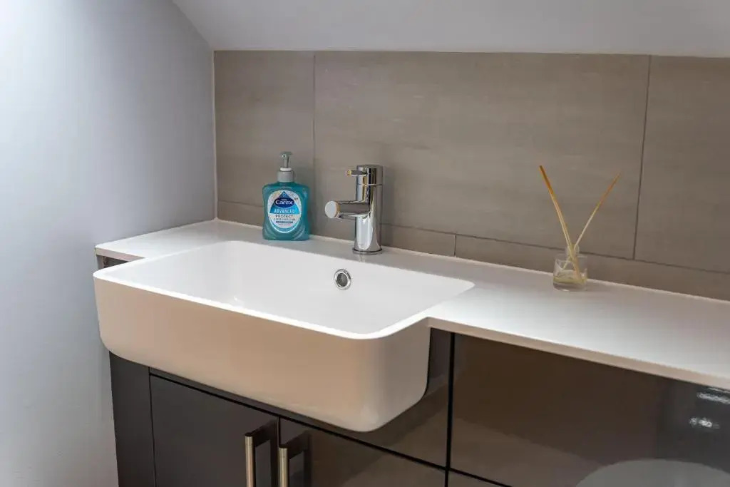 The Annexe, Luxury Property with Hot Tub at Pitilie Pods