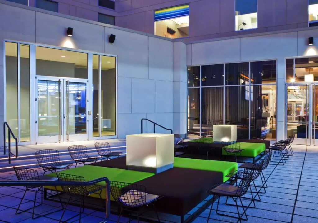Aloft by Marriott Milwaukee Downtown