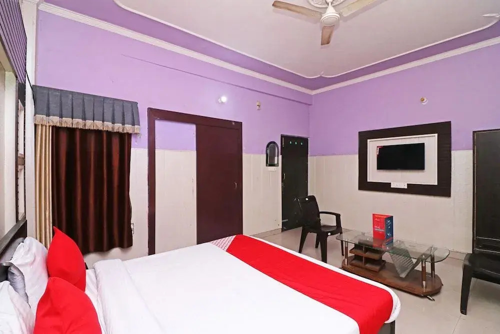 OYO Flagship 28169 Hotel Sagar