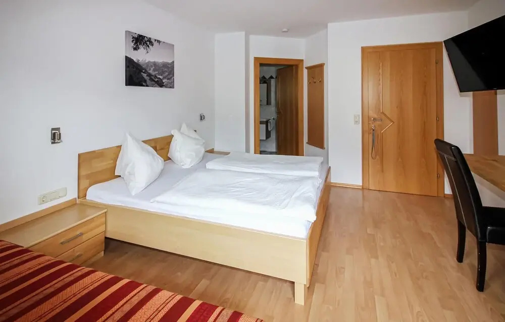 Beautiful Home in Grossarl With 5 Bedrooms and Wifi
