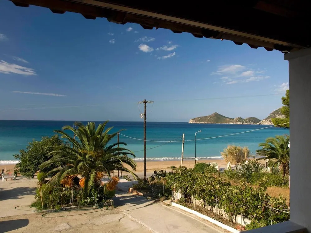 Vistonia Studio 5 Directly on the Beach With sea View