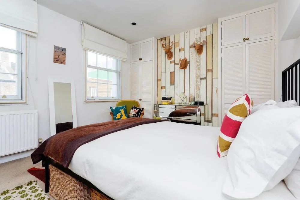 The Shepherd's Bush Hideaway