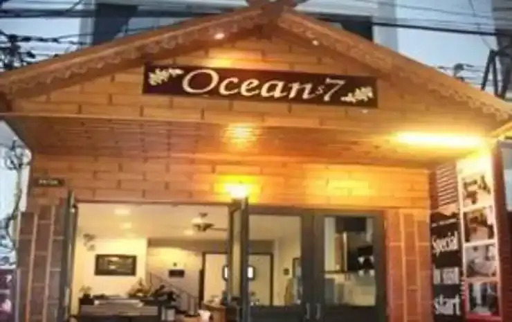Oceans 7 Beach Guesthouse