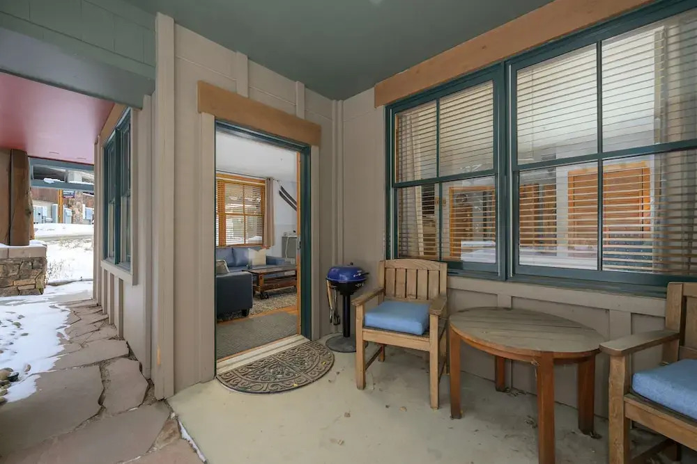 Premium Unit 1100 - One Bedroom - Zephyr Mountain Lodge 1 Condo