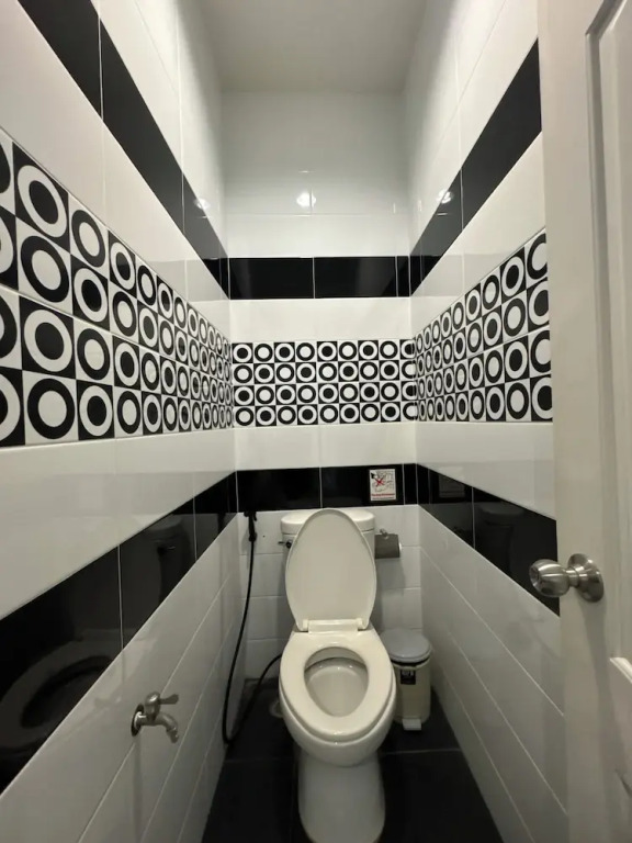 The LODGE BKK Hostel