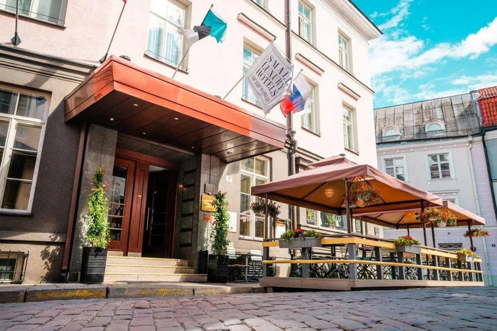 Hotel St. Petersbourg